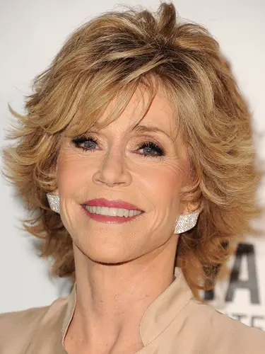 Beautiful Short Shaggy Hairstyles for Women Over 50