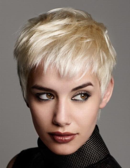 Very Short Messy Hairstyles for Women
