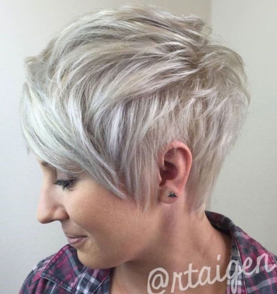 28 Lovely Short Layered Hairstyles for Fine Hair (Updated 2022) 21.-Edgy-layered-pixie-wedge