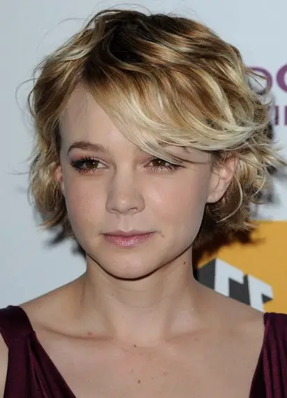 Short Hairstyles For Fine Curly Hair 2013