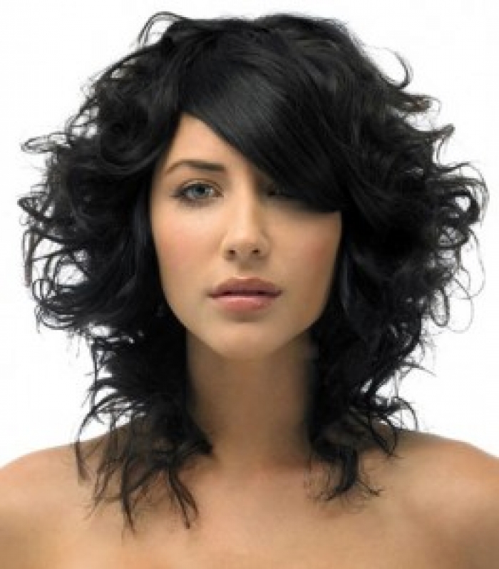 Cute Short Curly Haircuts for Beautiful Women Cute-Short-Curly-Haircuts-for-Beautiful-Women