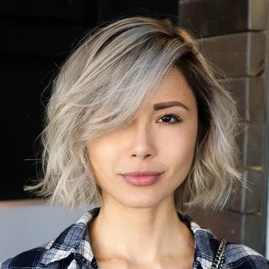 100 Stylish and Easy Short Hairstyle Ideas for Women to Try in 2022 Stacked-layered-bob-with-bangs-2