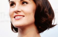 55 Short Haircuts For Women Over 50 With Fine Hair