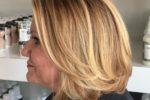 Soft Wave Shag Hairstyle For Over 50 Women With Fine Hair 11
