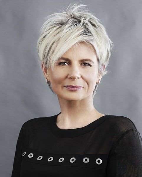 30 Beautiful Short Hairstyles for Gray Hair Over 60 (Update 2022) Layered-asymmetrical-pixie-2