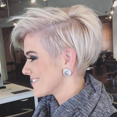 21 Stylish and Easy Short Hairstyles for Women Over 40 (Updated in 2022) Messy-pixie-cut-for-fine-hair