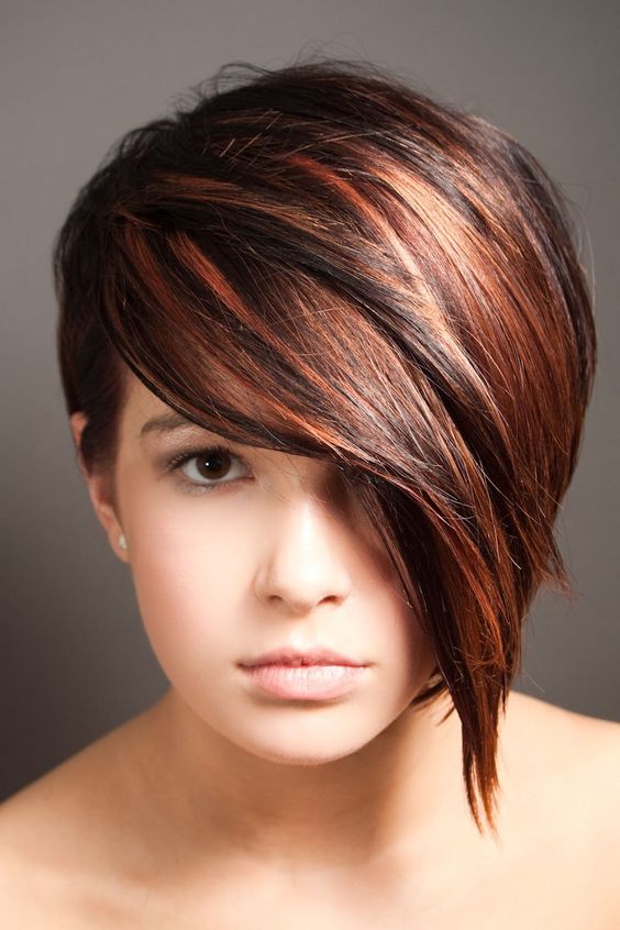 50 Hair Color Ideas for Women Over 40 (Updated 2022) 22.-Caramel-bronze-pixie