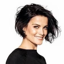 15 Modern Side Swept Short Hairstyles for Older Women (Updated 2022) Messy-parted-french-bob