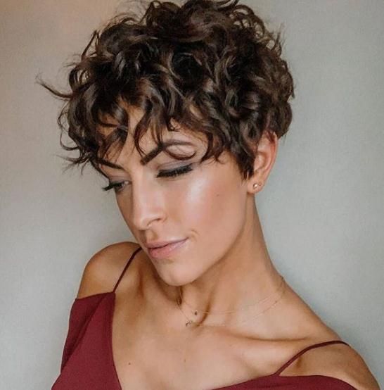20 Beautiful and Classy Short Hairstyles for Women in 2022