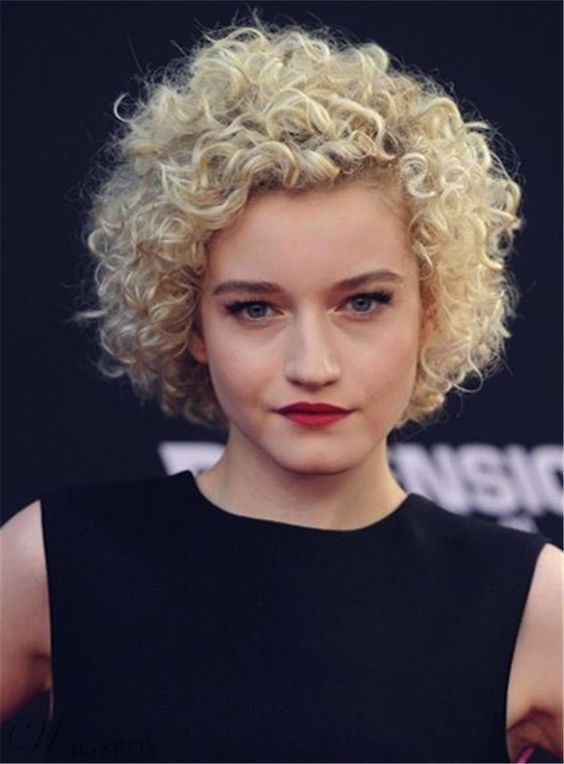 34 Cute Short Hairstyles for Women with Curly Hair (Must Try in 2022) Curly-stacked-haircut-2