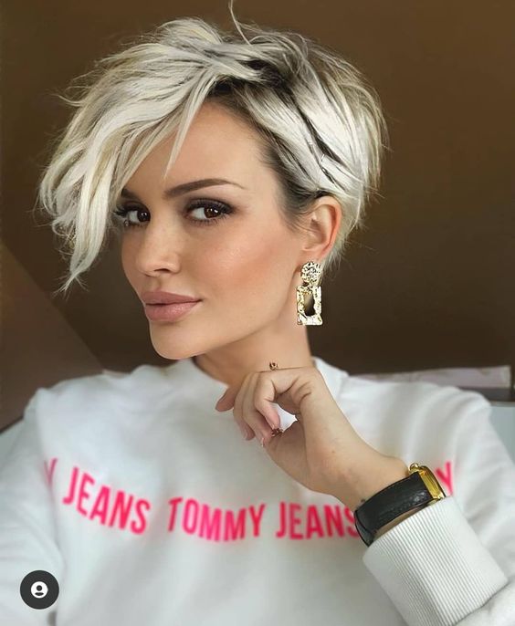 15 Stunning Short Stacked Hairstyles to Try in 2022 Asymmetrical-Pixie-2