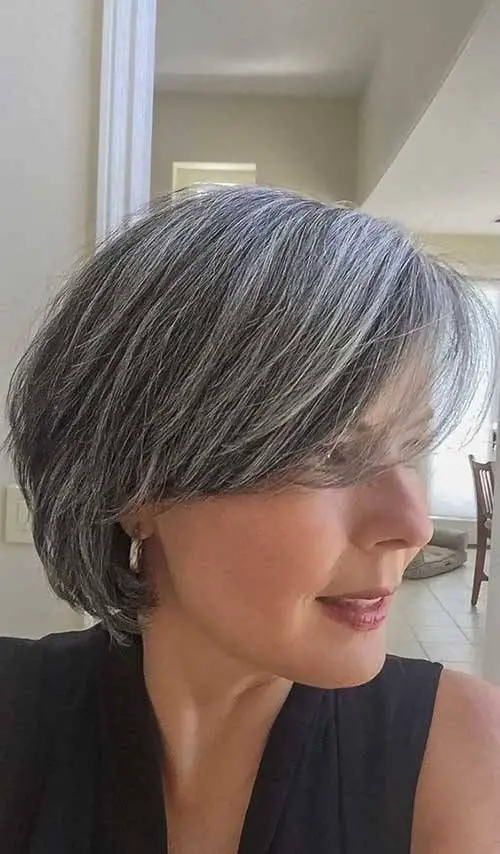 Modern Short Haircuts for Older Women that Look Astonishing (Updated 2022) Long-wedge-haircuts