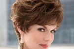 Perfect Short Shag Haircut Style For Women Over 50 8