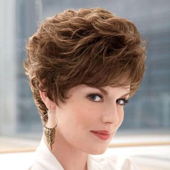 Perfect short shag haircut style for women over 50 8