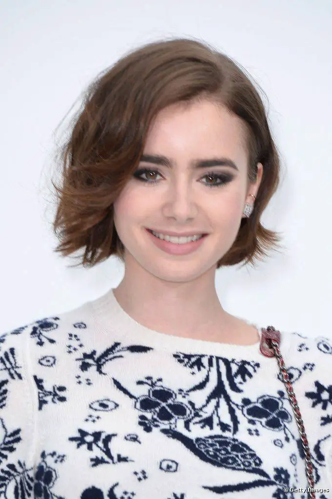 2014 Celebrity Hairstyles for Short Hair Short-Wavy-Hairstyles-from-Lily-Collins