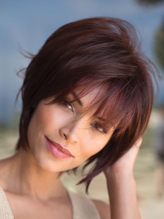 50 Layered Bob Haircuts with Bangs that You Should Try in 2022 10.-Wedge-bob-with-bangs