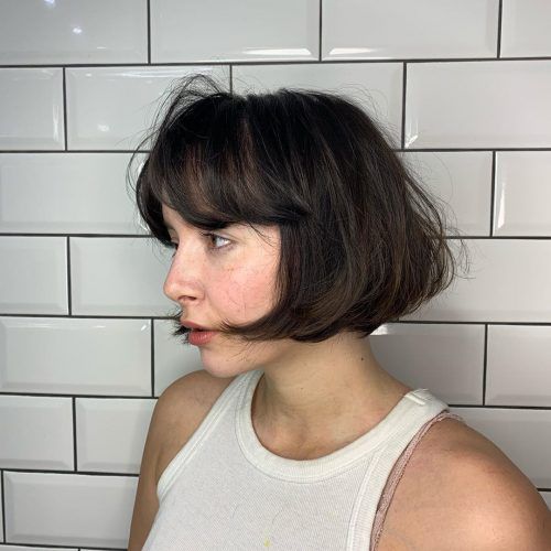 50 Layered Bob Haircuts with Bangs that You Should Try in 2022 21.-French-bob