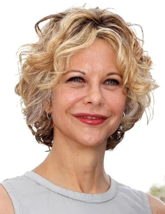 15 Astonishing Short Bob Variations for Older Women (Updated in 2022) Curly-bob-with-bangs