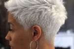 Short Straight Hairstyle For Black Women 11