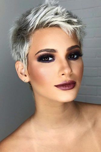20 Beautiful Short Haircuts and Hair Styles for Women (Updated 2022) 11.-Textured-pixie-haircut