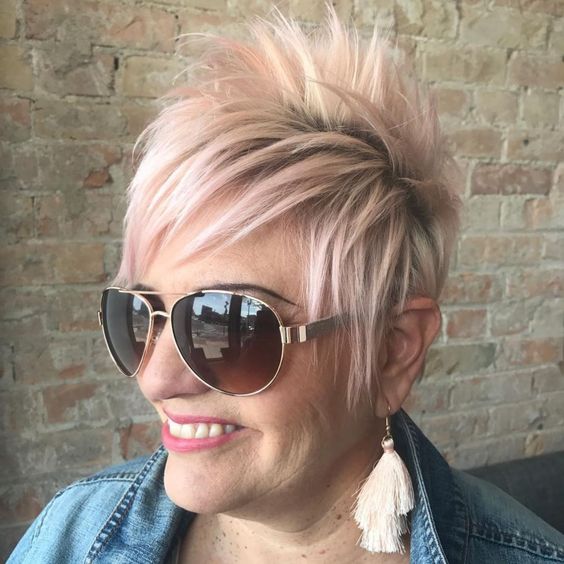 10 Charming Short Hairstyles with Bangs for Older Women Spiky-haircuts-with-bangs