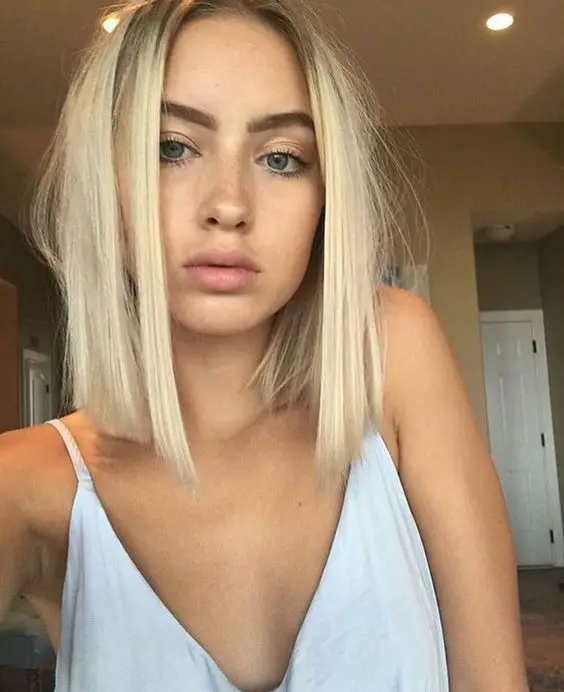 Dress Well with Your Short Hairstyles 2017 Blunt_Cut_1