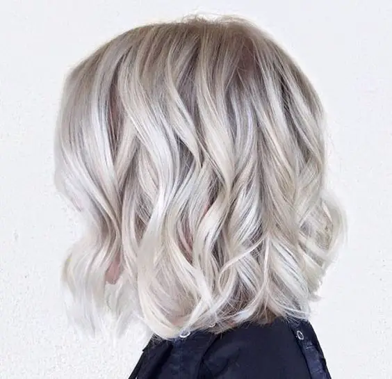 Dress Well with Your Short Hairstyles 2017 Choppy_bob_style_4
