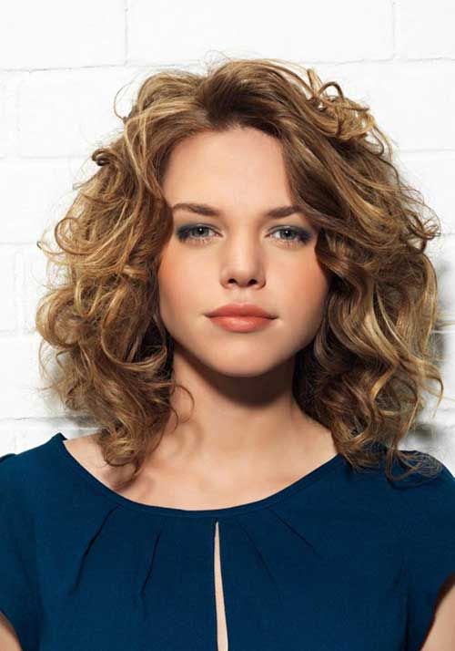 Short Hair With Layers To Increase The Beauty Of Yours curly_short_hair_layers_4