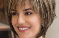 40 Pretty Short Hairstyles for Women Over 50 with Thin Hair that Look Fresh Bob_Bangs_Older_Woman_Over_50_5-235x150