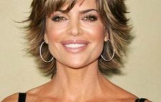 40 Pretty Short Hairstyles for Women Over 50 with Thin Hair that Look Fresh Spiky_Bob_Older_Women_Over_50_5-235x150