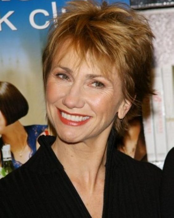 older women with classy cropped hairstyle