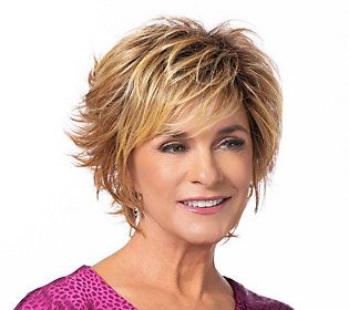 15 Recommended Short Hairstyles for Women Over 50 with Round Face in 2022 Short-spiky-shaggy-haircut