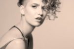 Elegant Natural Curly Short Haircuts curly_undercut_hairstyle_women_10-150x100