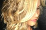 Pretty Blonde Lob Hairstyle For Women With Thick Hair