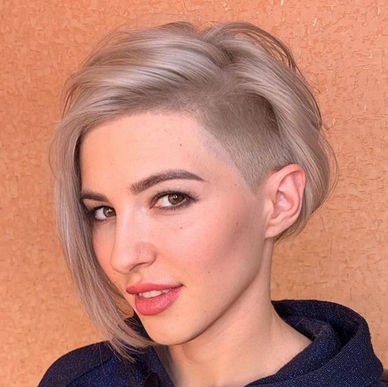 20 Appealing Short Edgy Haircuts for Women that on Trends Right Now Asymmetrical-bob-with-undercut