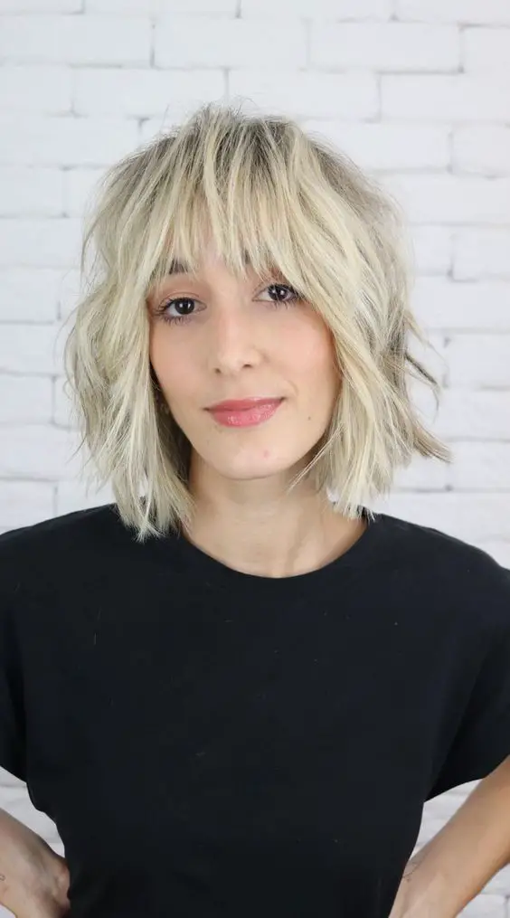 20 Classy and Low Maintenance Short Bob with Bangs for Older Women Shaggy-bob