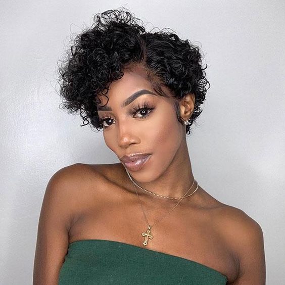 20 Appealing Short Edgy Haircuts for Women that on Trends Right Now Side-swept-curly-hair