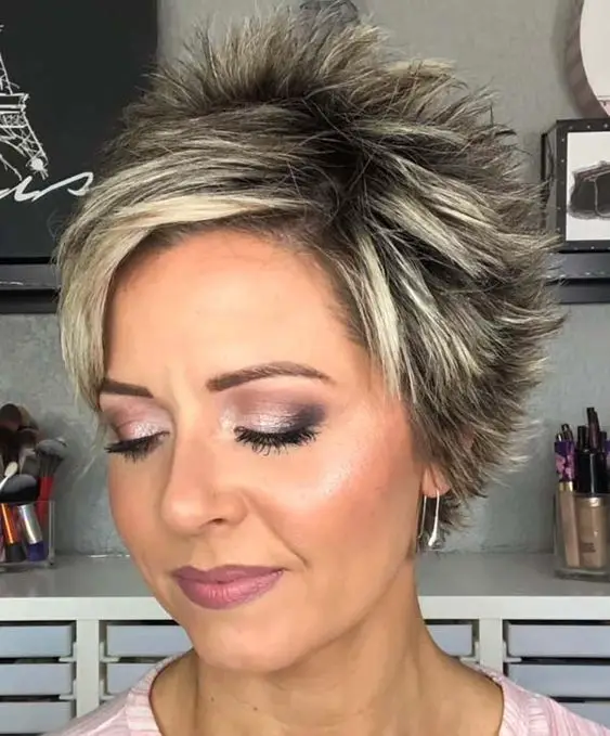 Best Short Hairstyles for Women Over 60 with Thick Hair