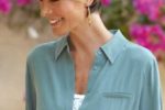 10+ Best Wedge Haircuts for Women over 60 pretty-short-classic-wedge-that-fits-with-all-older-women-150x100