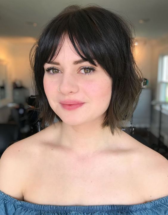60 Excellent Short Hairstyles for Round Faces to Look Stunning Angled-shaggy-bob-with-curtain-bangs