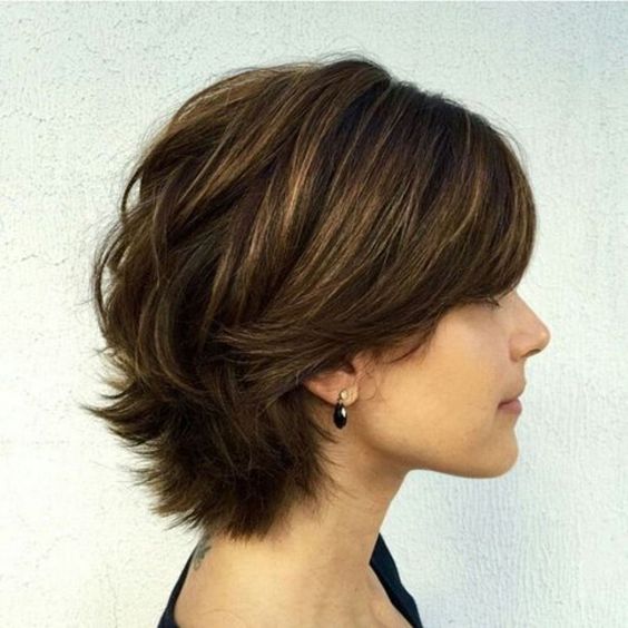 Effortless Short Layered Hairstyles for Ladies to Look Beautiful Razor-Layered-Haircut