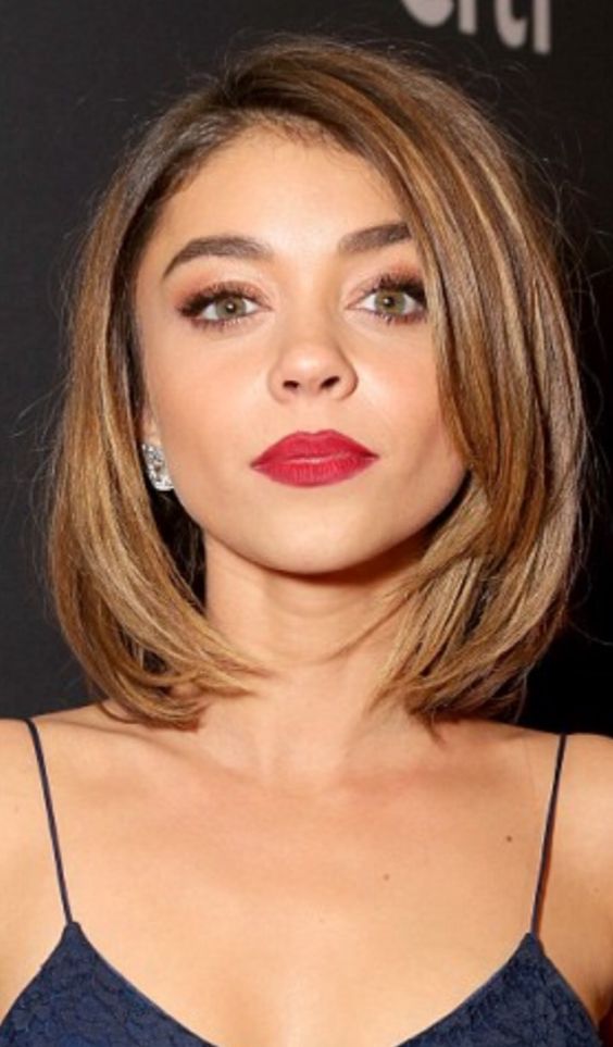 Effortless Short Layered Hairstyles to Look Beautiful in 2022 Rounded-Bob-2