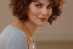 Gorgeous Looking Wavy Curly Hairstyles For Women Over 50