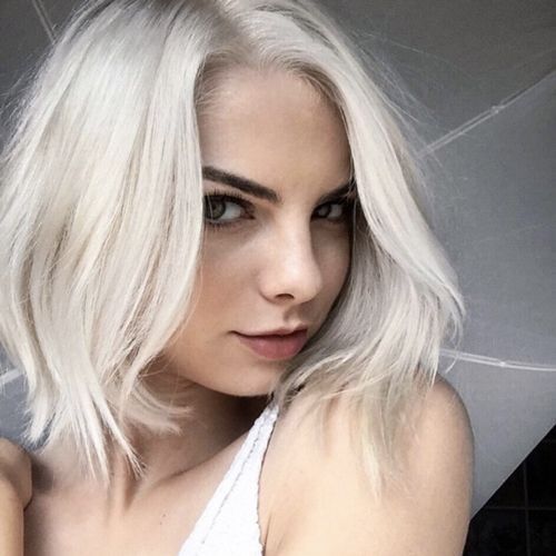 Trendiest Sassy Short Haircuts for Women pretty-and-sassy-snow-white-colored-bob-hairstyle