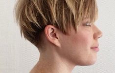 45 Wedge Haircuts for Women Over 50 for Those into Simple and Classic Appearance fee0c133b2c67dbdfa28c3a8b2e0b262-235x150