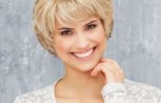 40 Stacked Hairstyles for Short Thin Hair Round Faces to Make You Look More Likeable 1c0efa0911dec0b6b91dedaca575c801-235x150