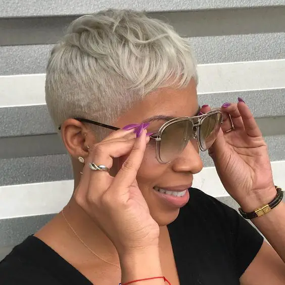 40 Short Haircuts for Older African American Women to Look Graceful and Beautiful 4a844424400547e17e28606b3d1fc8b8