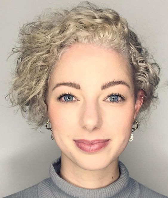 90 Gorgeous Short Curly Hairstyles for Women Over 50