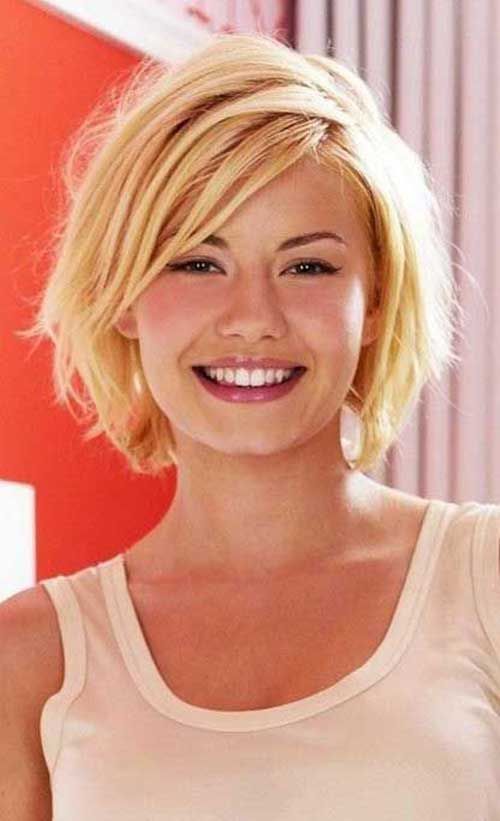 40 Stacked Hairstyles for Short Thin Hair Round Faces to Make You Look More Likeable d6b23ed50521d09d9b2d2be53658ba15