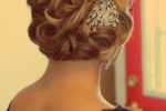 Short Up Do Hairstyle For Wedding 4